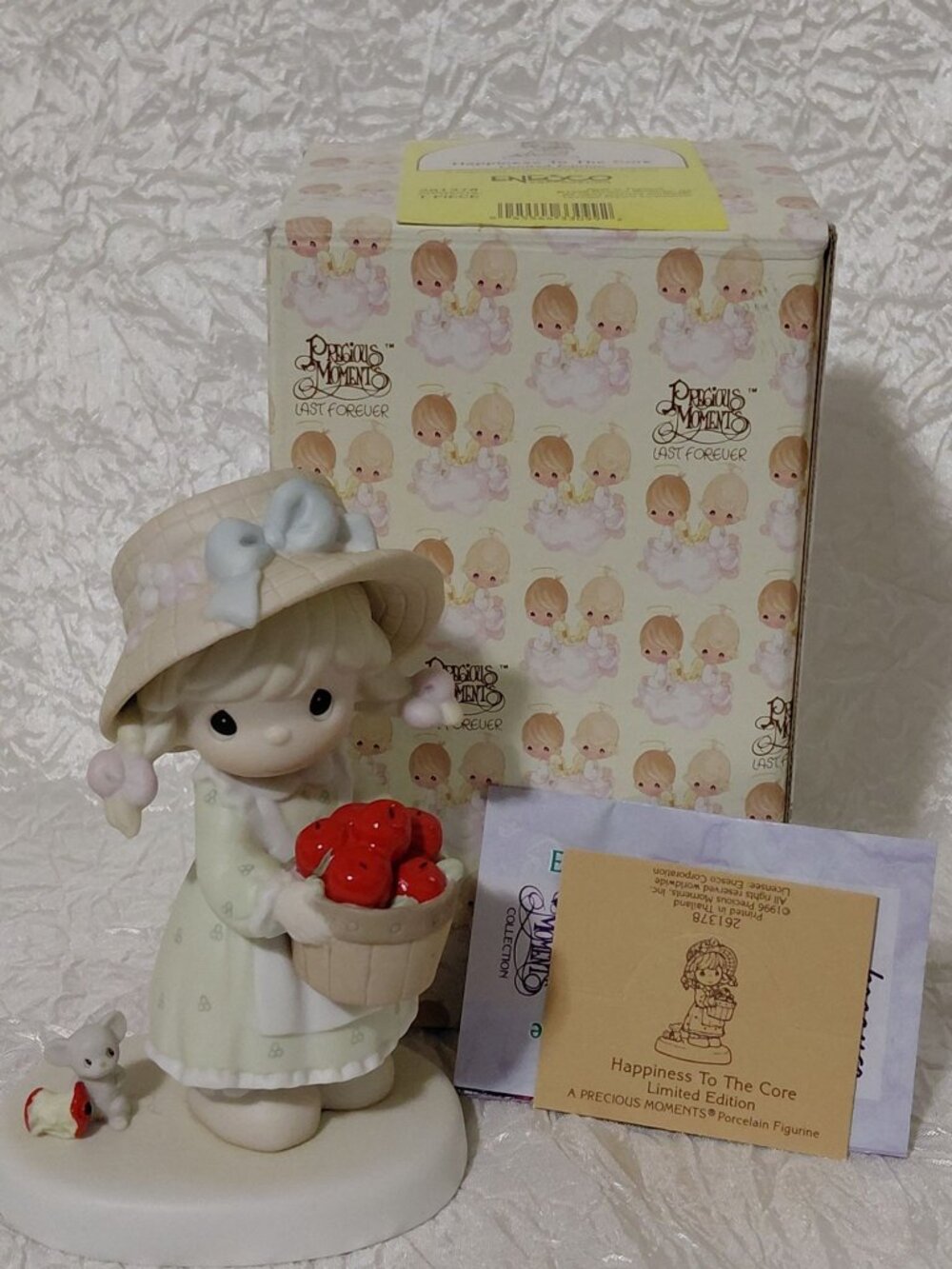 Precious Moments "Happiness To The Core" Limited Edition Figurine In Box